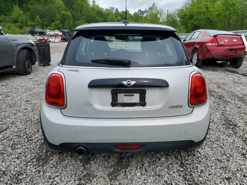2017 MINI COOPER   