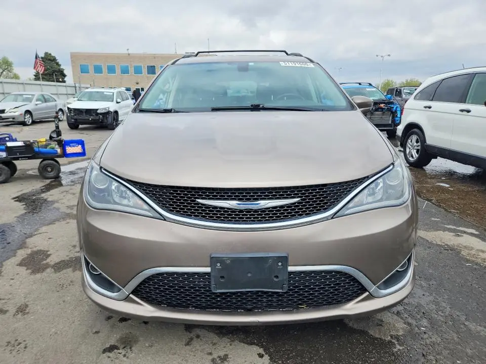 2017 CHRYSLER PACIFICA TOURING L  