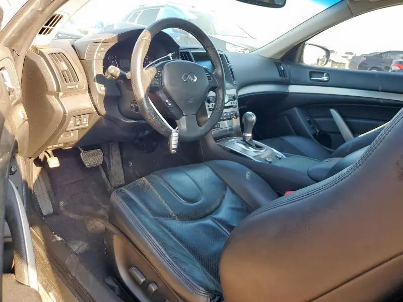2010 INFINITI G37 BASE  