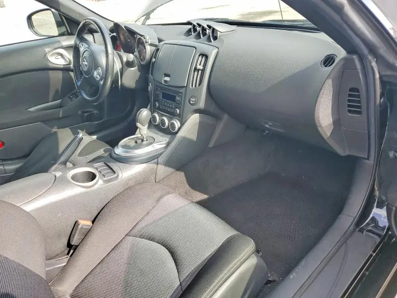 2015 NISSAN 370Z BASE  