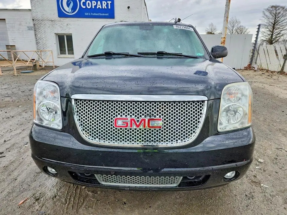 2013 GMC YUKON XL DENALI  