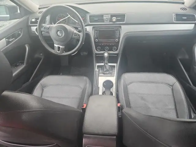 2013 VOLKSWAGEN PASSAT SE  