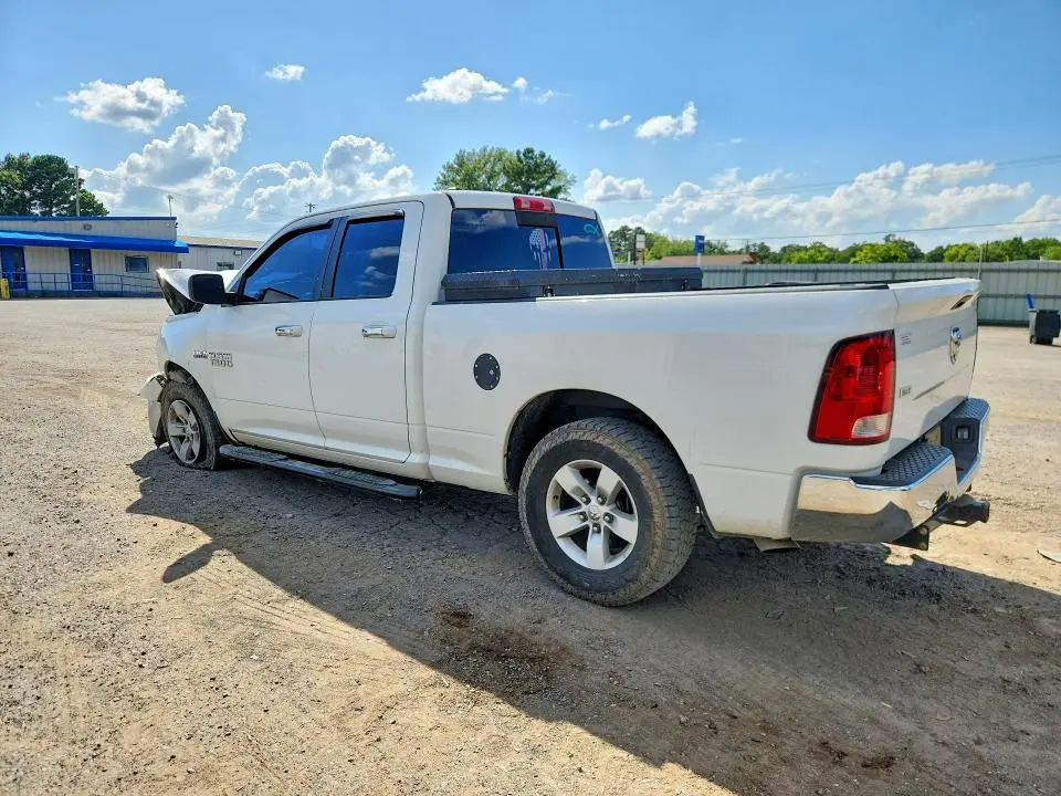 2017 RAM 1500 SLT  