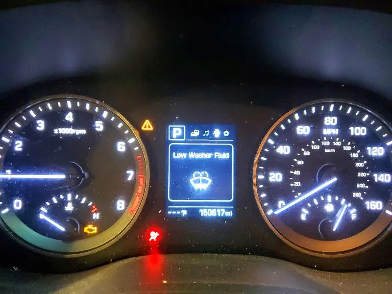 2016 HYUNDAI TUCSON SE  