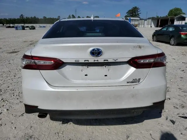 2020 TOYOTA CAMRY XLE  