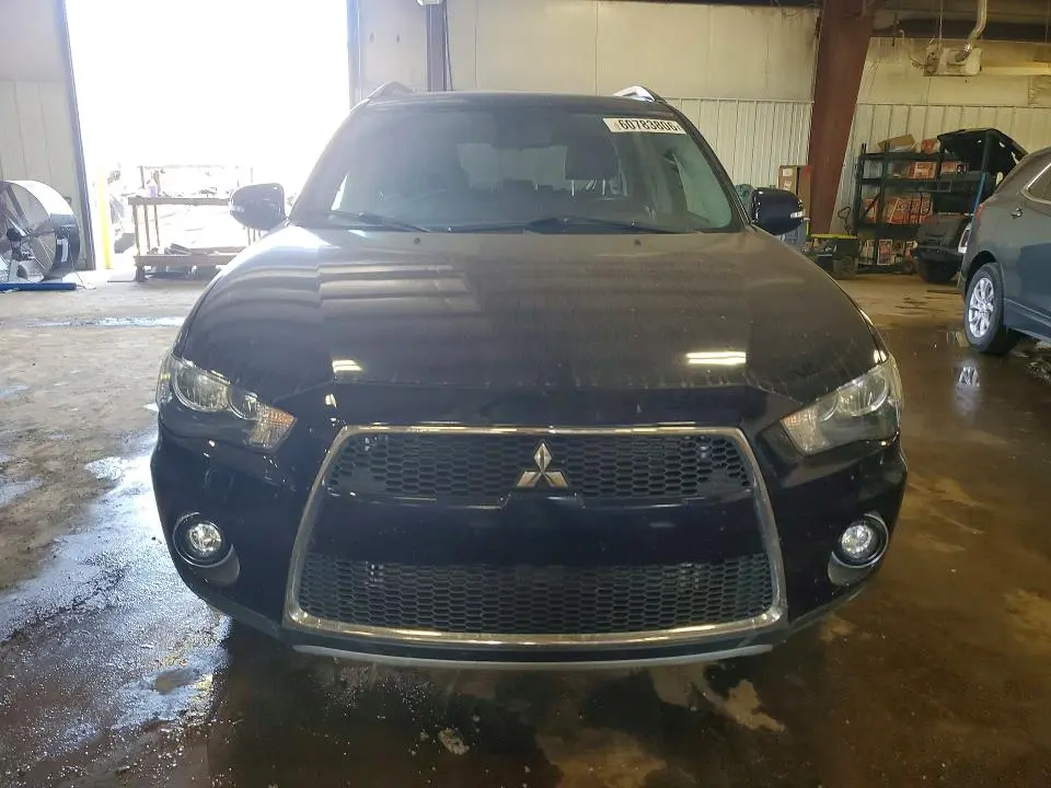 2010 MITSUBISHI OUTLANDER SE  