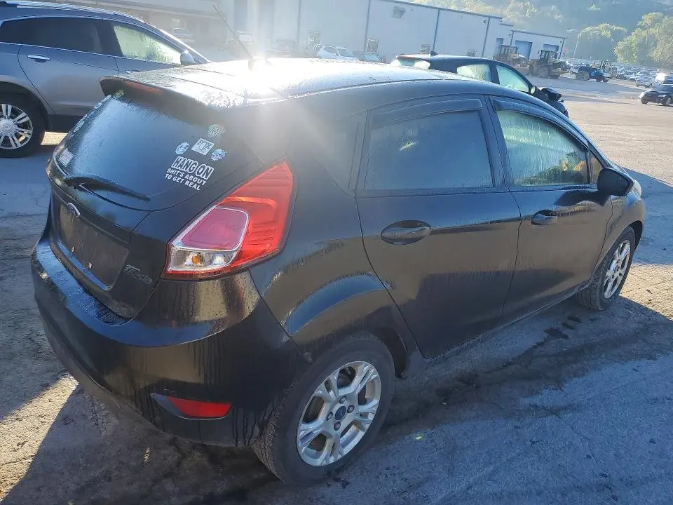 2015 FORD FIESTA SE  
