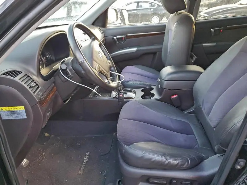 2010 HYUNDAI SANTA FE SE  