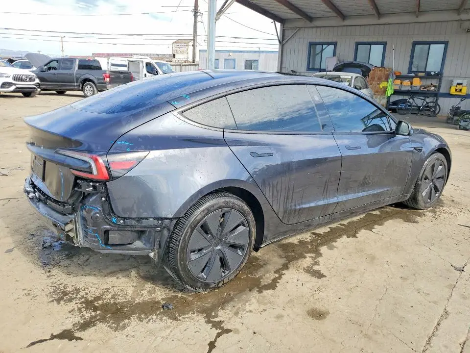2024 TESLA MODEL 3   