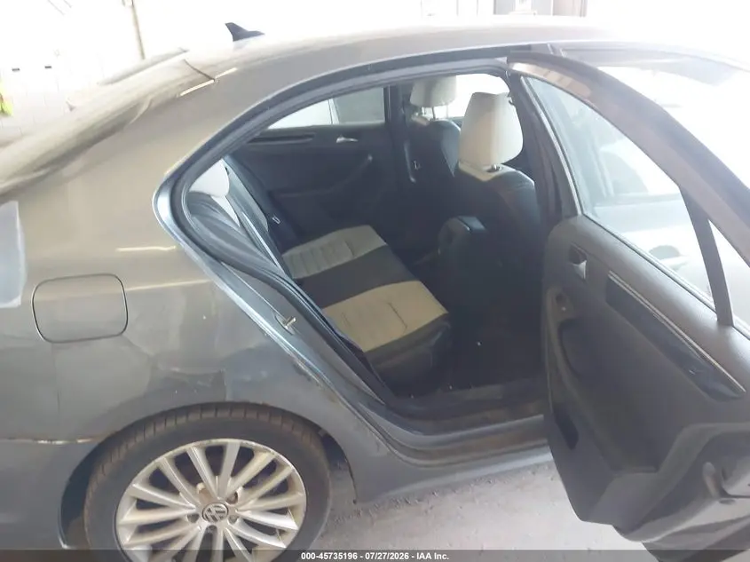 2015 VOLKSWAGEN JETTA 1.8T SPORT