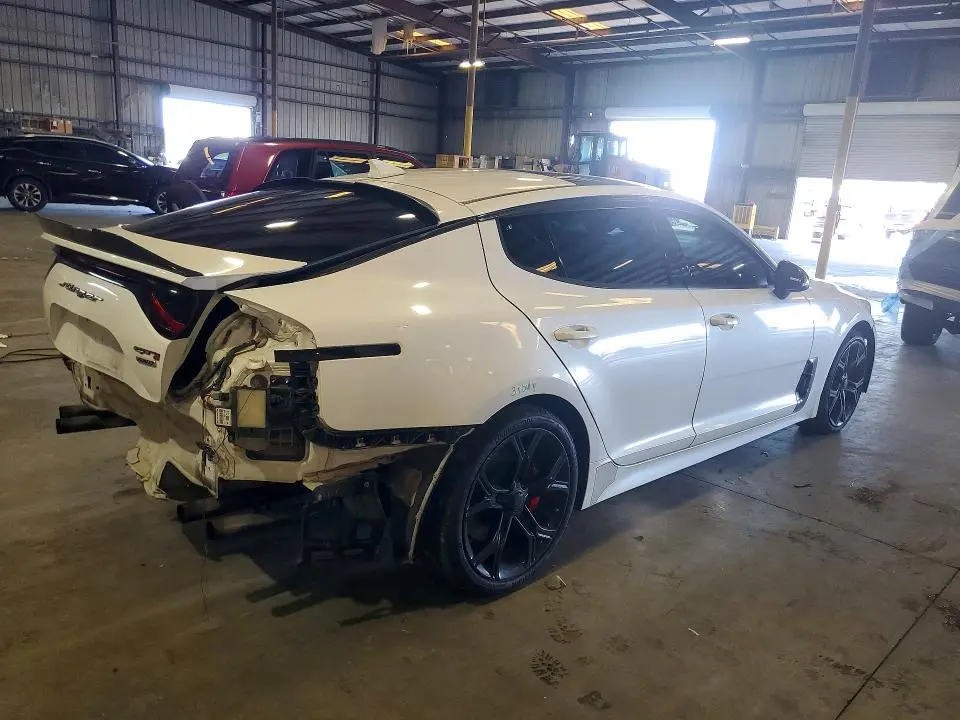 2018 KIA STINGER GT2  