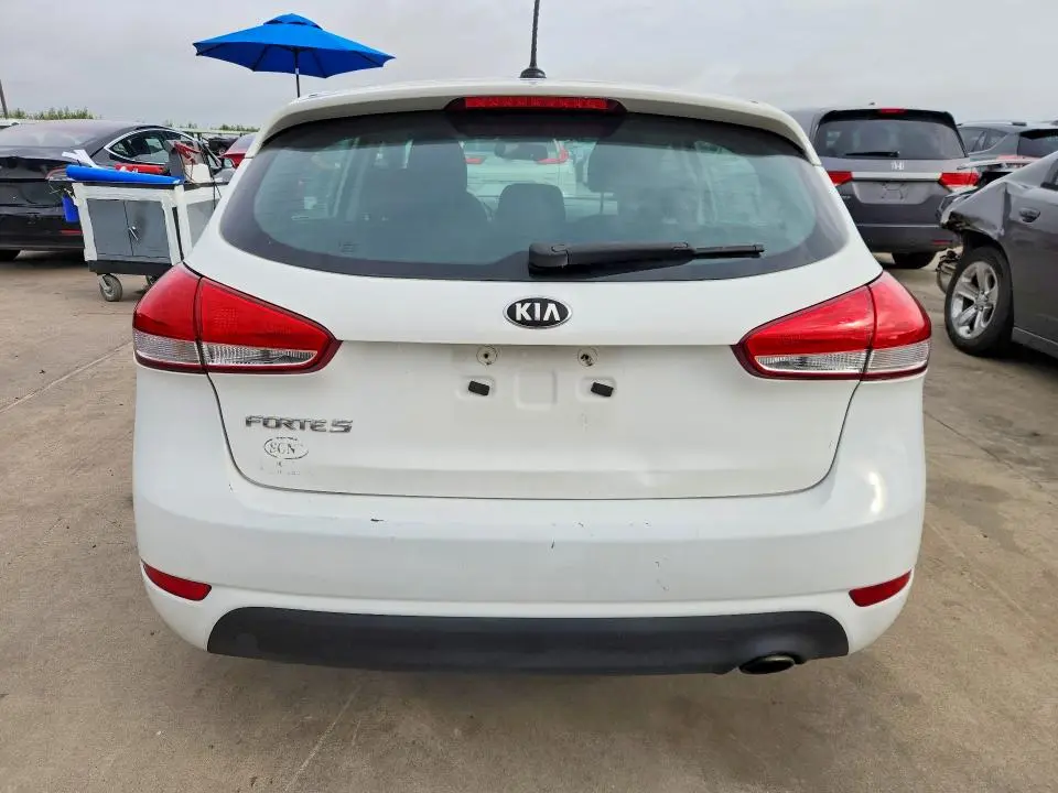 2017 KIA FORTE LX  