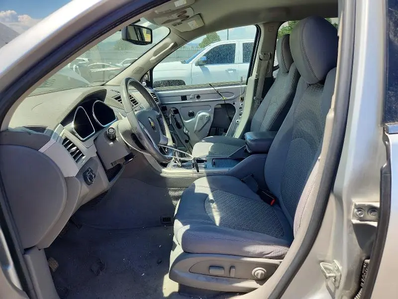 2010 CHEVROLET TRAVERSE LT  