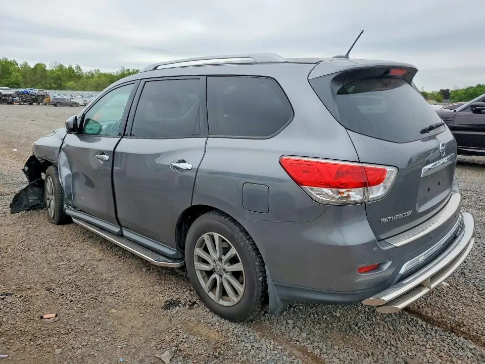 2016 NISSAN PATHFINDER SV  