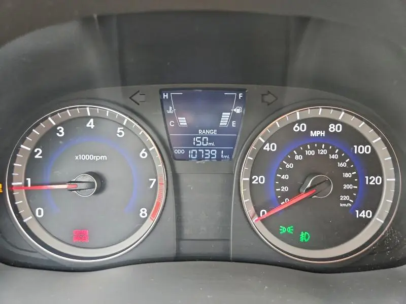 2012 HYUNDAI ACCENT GLS  