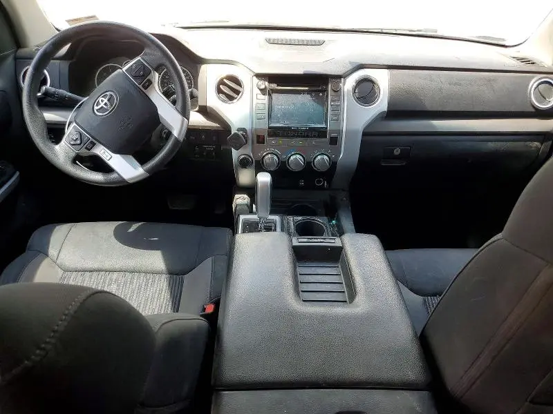 2017 TOYOTA TUNDRA SR5  