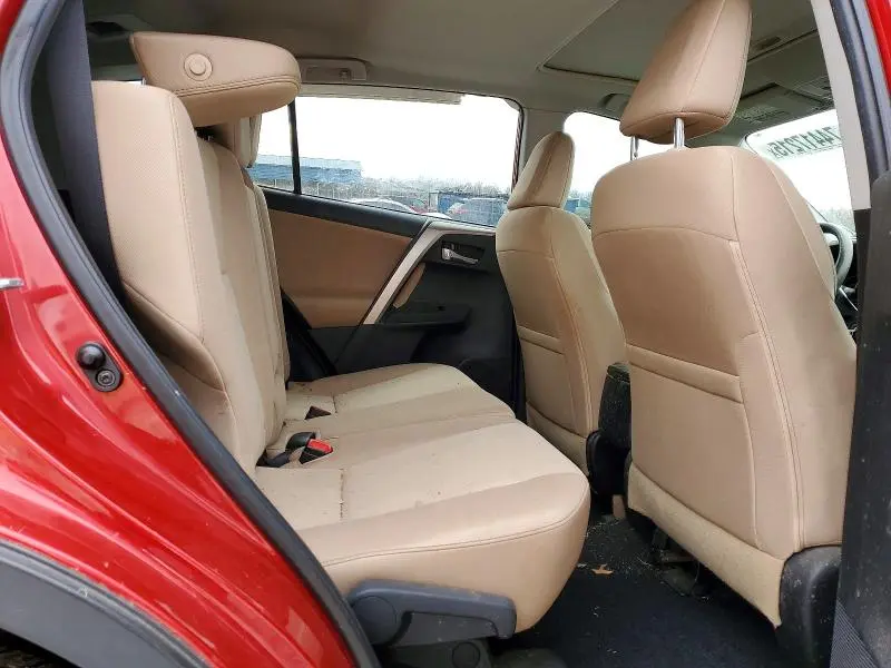 2014 TOYOTA RAV4 XLE  