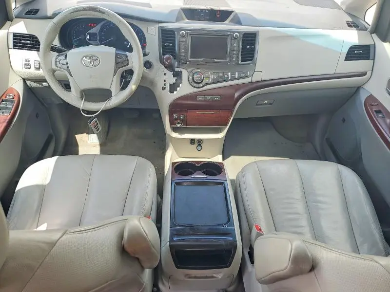 2011 TOYOTA SIENNA XLE 8-PASSENGER  