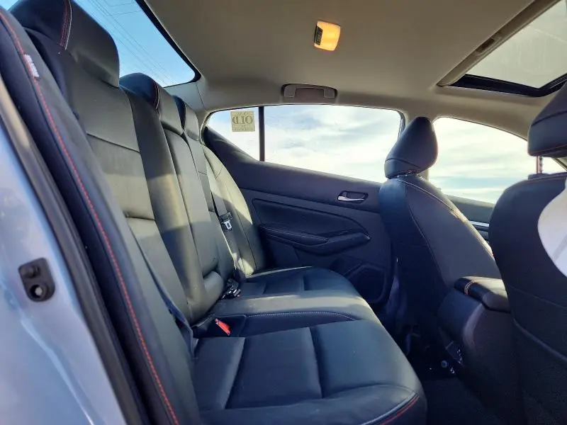 2024 NISSAN ALTIMA SR  