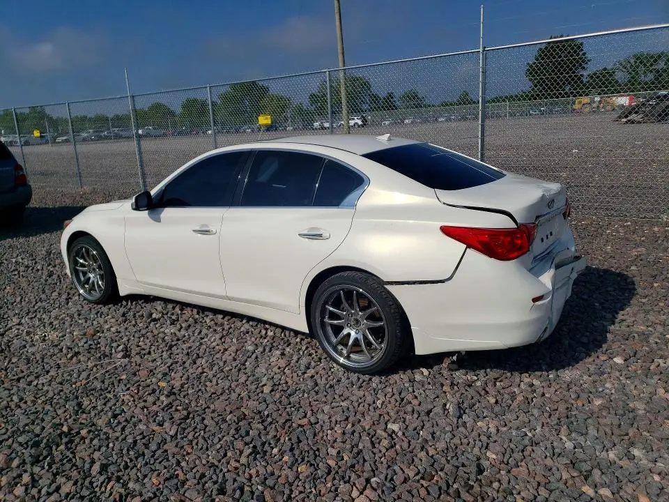 2015 INFINITI Q50 PREMIUM  
