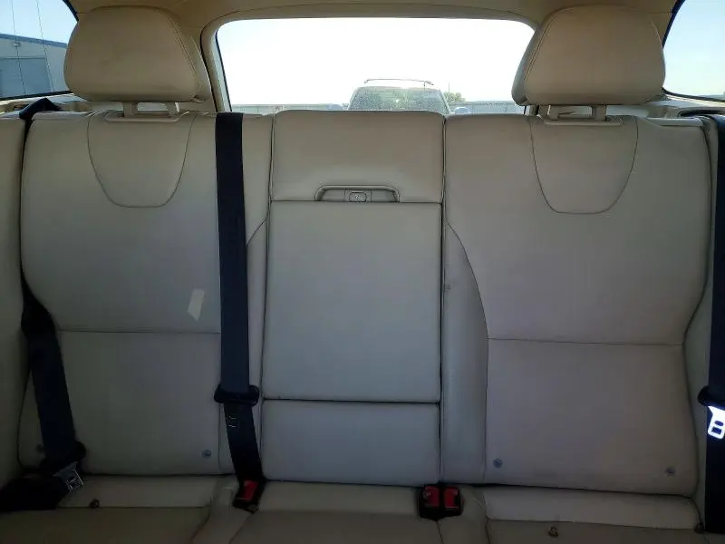 2015 VOLVO XC60 T6 PREMIER+  