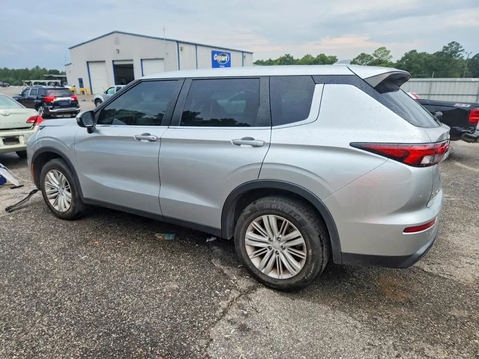 2023 MITSUBISHI OUTLANDER ES  