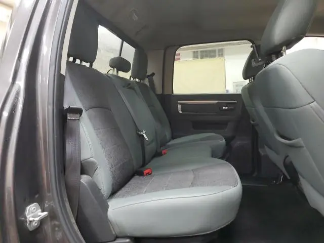 2015 RAM 1500 SLT  
