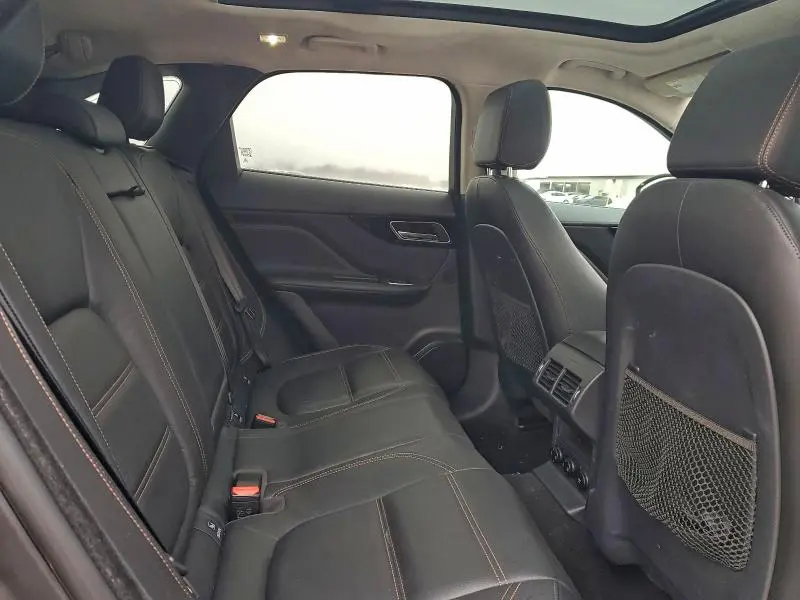 2019 JAGUAR F-PACE PRESTIGE  