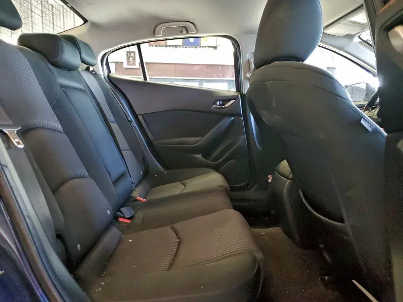 2015 MAZDA 3 TOURING  