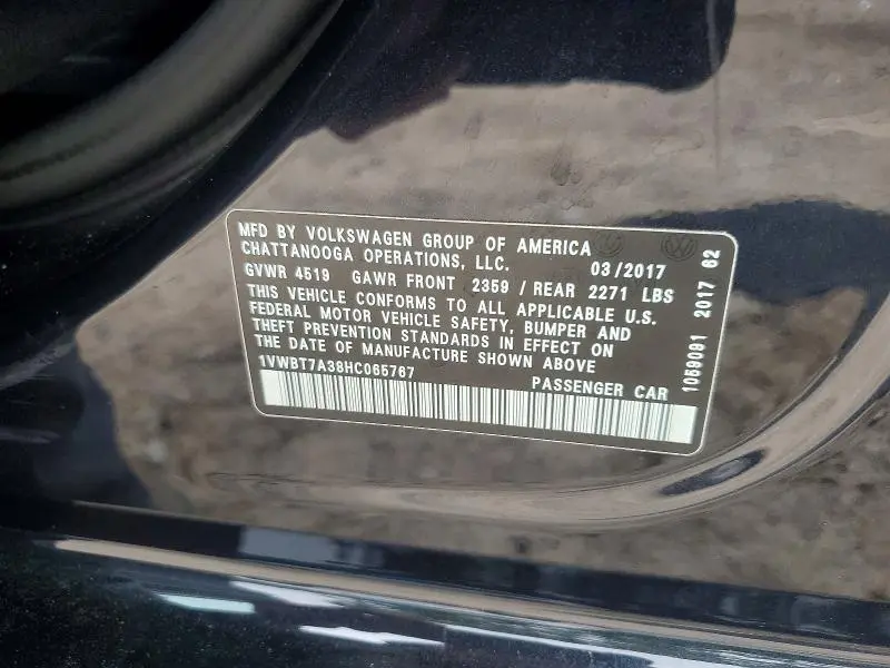 2017 VOLKSWAGEN PASSAT SE  