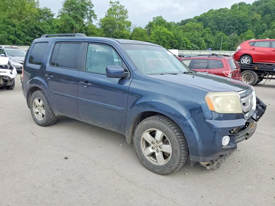 2011 HONDA PILOT EXLN  