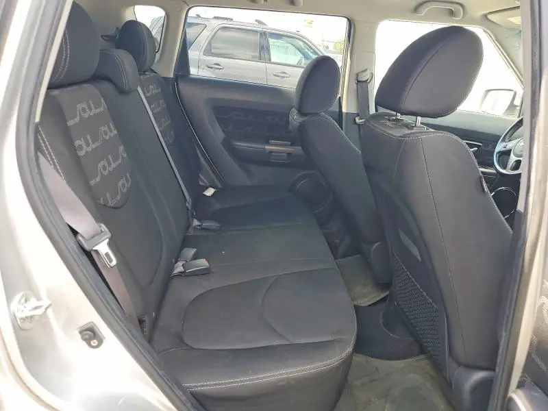 2013 KIA SOUL +  
