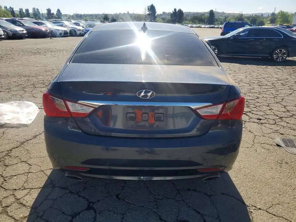 2011 HYUNDAI SONATA SE  