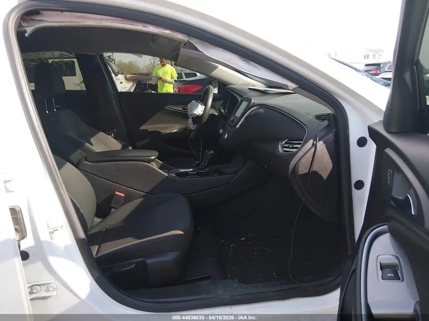 2017 CHEVROLET MALIBU LS