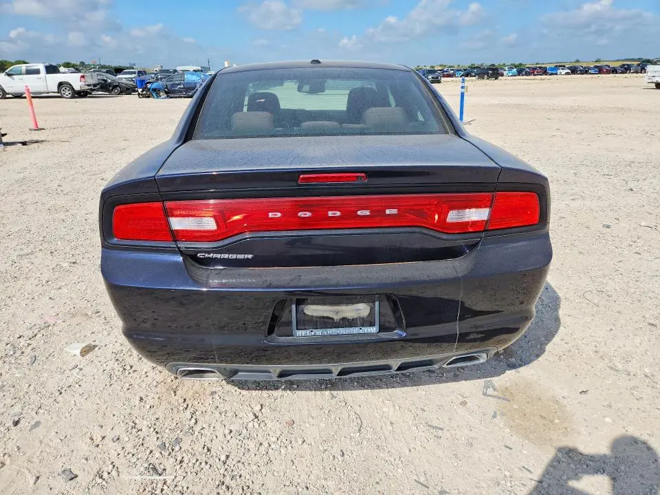 2012 DODGE CHARGER SE  