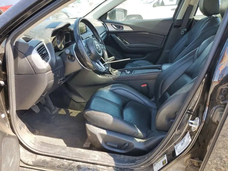 2018 MAZDA 3 TOURING  