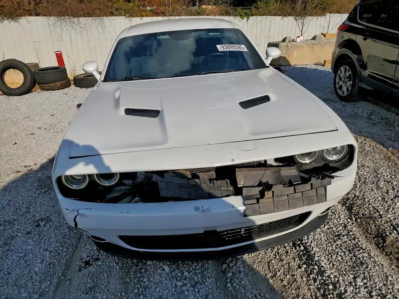 2016 DODGE CHALLENGER SXT  