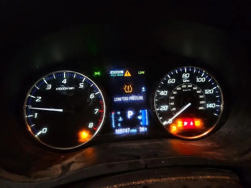 2020 MITSUBISHI OUTLANDER SE  