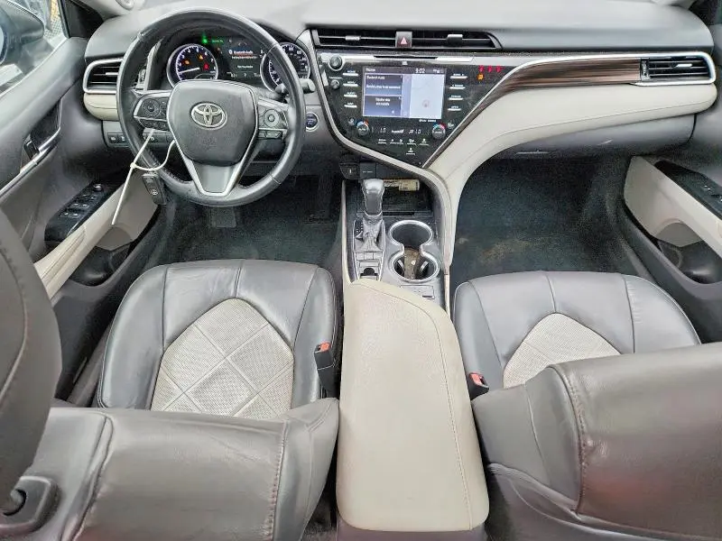 2018 TOYOTA CAMRY XLE V6  