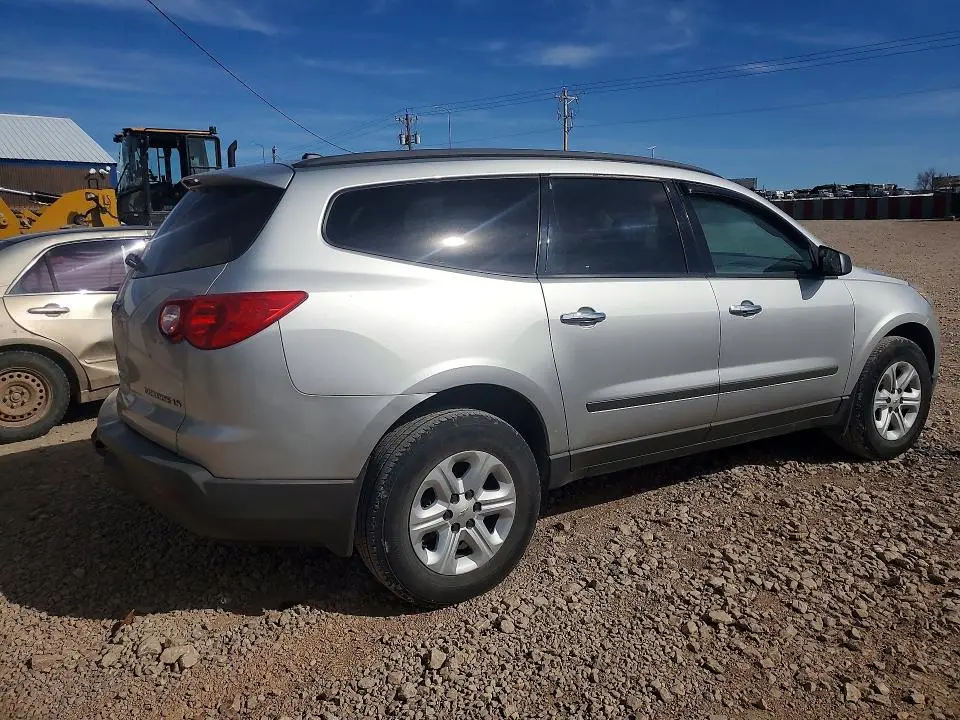 2012 CHEVROLET TRAVERSE LS  