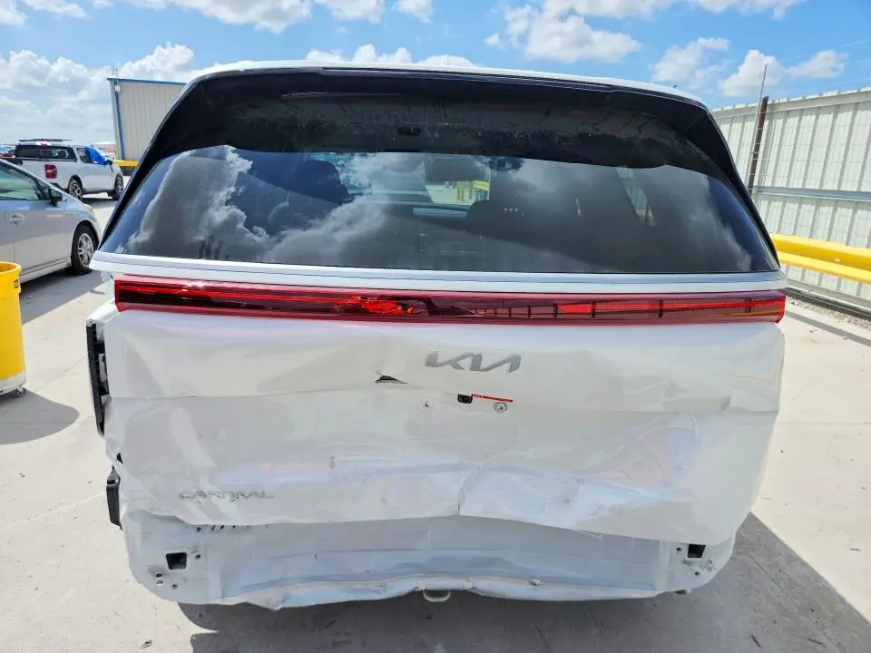 2026 KIA CARNIVAL EX  