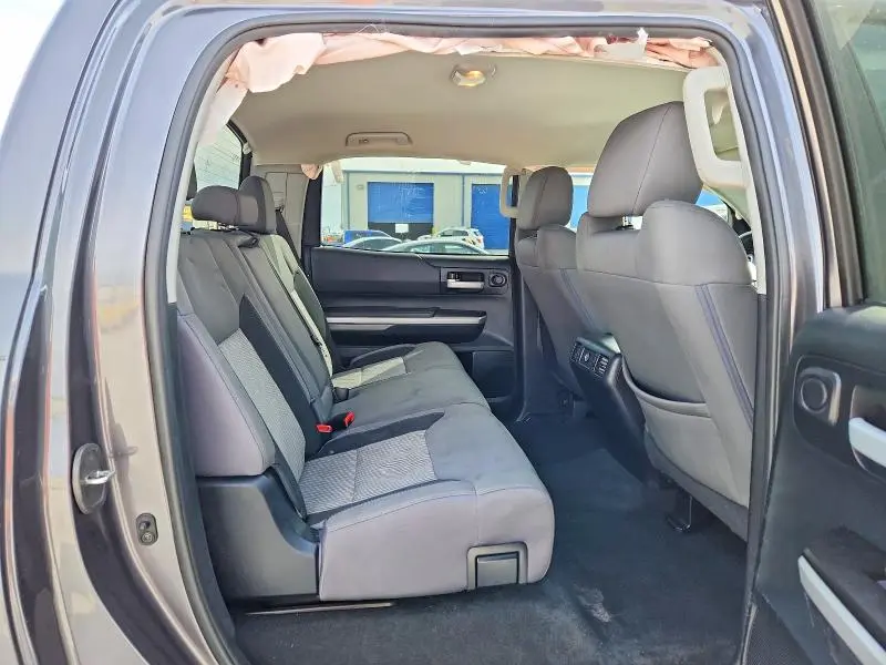 2017 TOYOTA TUNDRA SR5  