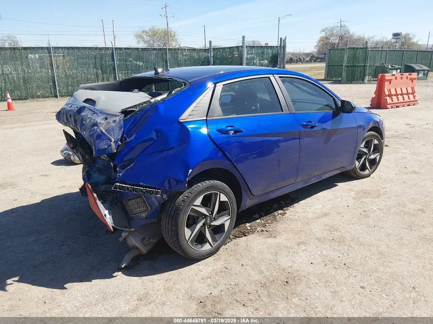 2023 HYUNDAI ELANTRA SEL