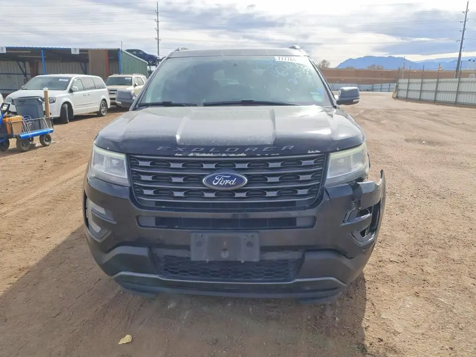 2017 FORD EXPLORER XLT  