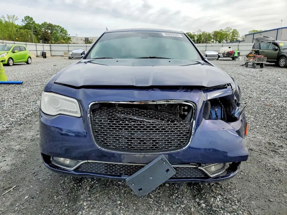 2015 CHRYSLER 300C   