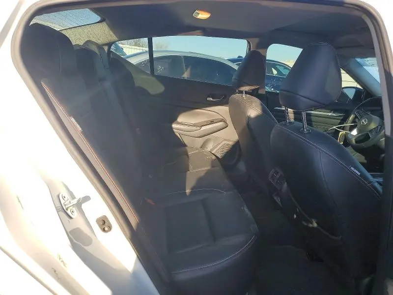 2023 NISSAN ALTIMA 2.0 SR  