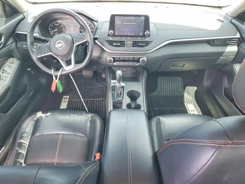2022 NISSAN ALTIMA SR  