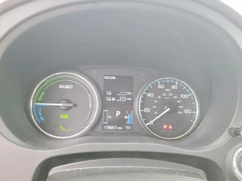 2018 MITSUBISHI OUTLANDER SE  