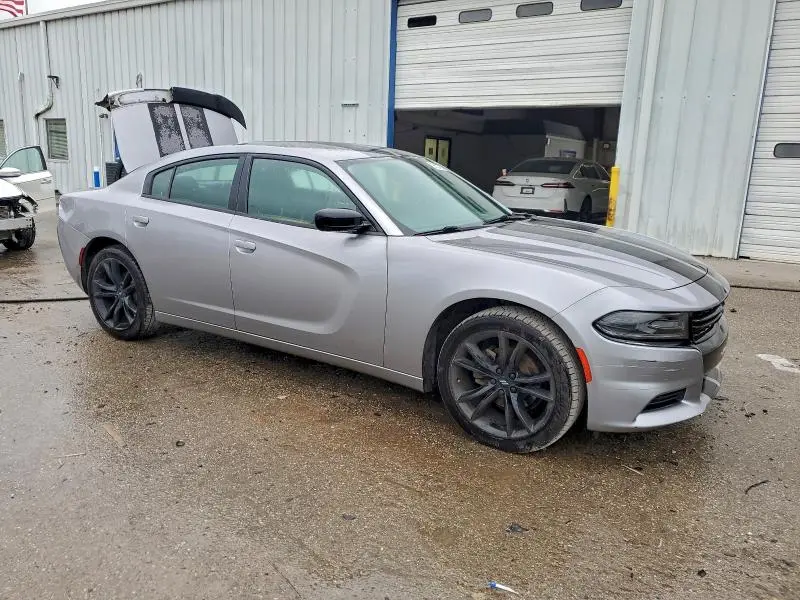 2018 DODGE CHARGER SXT  