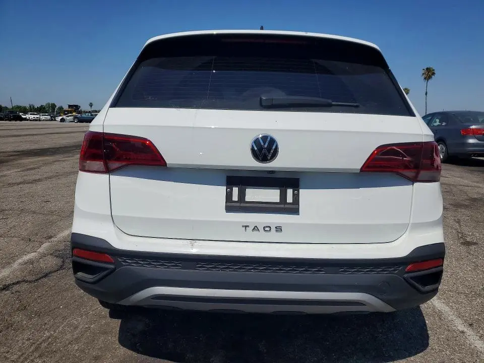 2024 VOLKSWAGEN TAOS S  